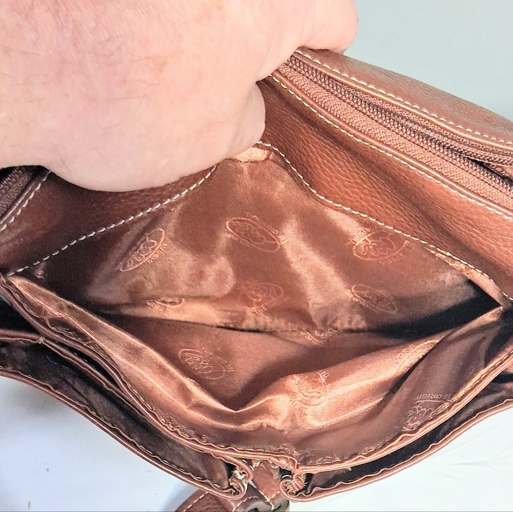 Avorio Vera Pelle Italian Fine Buttery Leather Magnetic Snap Shoulder/Sling Bag - Picture 6 of 12
